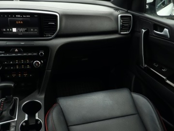 Kia Sportage IV SUV Facelifting 1.6 T-GDI 177KM 2021 Kia Sportage 1.6 T-GDI, Salon Polska, zdjęcie 7