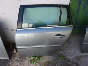 OPEL VECTRA C DRZWI LEWE TYŁ KOMPLETNE KOMBI