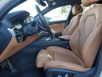 BMW Seria 5 G30-G31 2022 BMW Seria 5 540xi 2022 3.0l 3.0 Benzyna 335KM, zdjęcie 7
