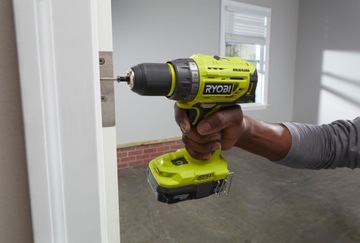 БЕСЩЕТОЧНАЯ ОТВЕРТКА RYOBI 60NM R18DD7 2AH 18V