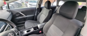 Toyota Avensis III 2014 Toyota Avensis 2014r, 2.0 D4D. Lekko przetarty lewy bok. Jezdzi. 2.0 142KM, zdjęcie 6