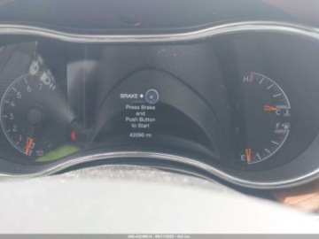 Jeep Grand Cherokee IV 2021 Jeep Grand Cherokee Overland 2021 3.6l 3.6 Benzyna 295KM, zdjęcie 10