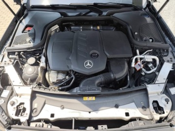 Mercedes Klasa E W213 Limuzyna 2.0 220d 194KM 2017 Mercedes E 220 Zadbana wyposażenie Gwarancja, zdjęcie 26