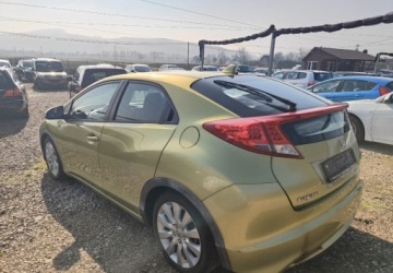 Honda Civic IX Hatchback 5d 1.8 i-VTEC 142KM 2013 Honda Civic Honda Civic IX 2013r 1.8 benzyna 142 KM 1.8 Benzyna 142KM, zdjęcie 10