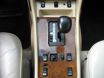 Mercedes Klasa S W126 Sedan 5.6 SEL 300KM 1988 MERCEDES W126 560 SEL , WERSJA 4-OSOBOWA , UNIKAT, zdjęcie 14