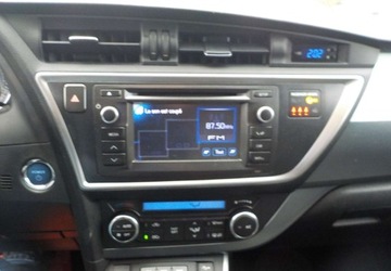 Toyota Auris II 2014 Toyota Auris Okazja 1.8 Hybryda 99KM, zdjęcie 24