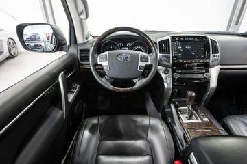 Toyota Land Cruiser VI 2015 Toyota Land Cruiser V8 200 Limited. Salon PL. 1, zdjęcie 25