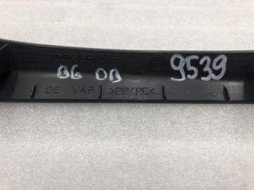 ПЛАСТИКОВАЯ КРЫШКА СТОЙКИ ПРАВАЯ VW PASSAT B6 3C0868238