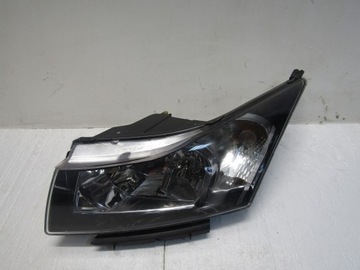 LAMPA LEWA PRZÓD CHEVROLET CRUZE CIEMNY ŚRODEK EU