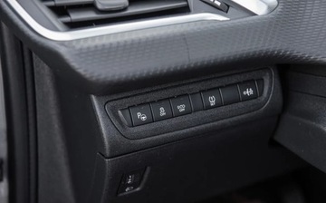 Peugeot 2008 I 2014 Peugeot 2008 1.6eHDI 92KM Allure Navi Ledy Panorama SKora Automat Gwaranc, zdjęcie 12