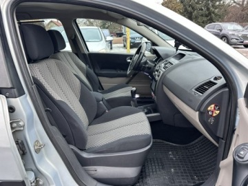 Renault Megane II 2004 Renault Megane 1.6 16V benzyna/Opony wielosezonowe, zdjęcie 17