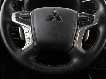Mitsubishi Outlander III SUV PHEV Facelifting 2020 2.4 PHEV 224KM 2020 Mitsubishi Outlander PHEV 4x4 automat full LED, zdjęcie 20