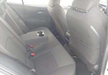 Toyota Corolla XII Hatchback 1.8 Hybrid 122KM 2019 Toyota Corolla GwarancjaKamera Cofania, cyfrowe zegary, Bezwypadkowa, Salo, zdjęcie 15