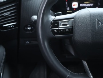 DS 4 II Hatchback 1.2 PureTech 130KM 2023 DS 4 1.2 PureTech, Salon Polska, Serwis ASO, zdjęcie 18