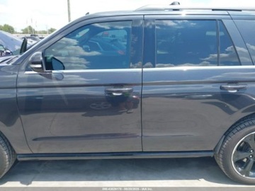 Ford Expedition III 2022 Ford Expedition Limited 2022 3.5l 3.5 Benzyna 400KM, zdjęcie 2