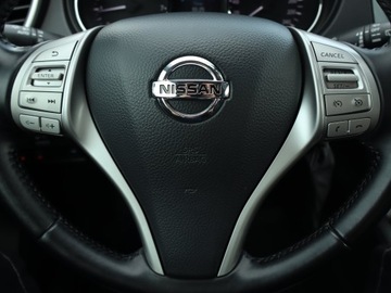 Nissan Qashqai II Crossover 1.2 DIG-T 115KM 2014 Nissan Qashqai 1.2 DIG-T, Salon Polska, zdjęcie 18