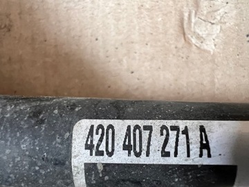 AUDI R8 5.2 V10 POLOOSA PŘEDNÍ LEVÝ PRAVÁ 420407271A
