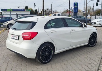 Mercedes Klasa A W176 Hatchback 5d 1.5 180 CDI BlueEFFICIENCY 109KM 2014 Mercedes-Benz Klasa A 1.5 Diesel 109KM, zdjęcie 7