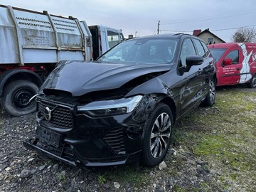 Volvo S60 III 2023 Volvo XC 60 2.0-197KM Hybr-Diesel/E Model 2024