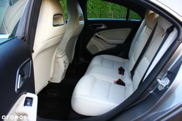 Mercedes CLA C117 Coupe 2.0 250 211KM 2016 Mercedes-Benz CLA Mercedes-Benz CLA 250 4Matic 7G-DCT 2.0 Benzyna 211KM, zdjęcie 30