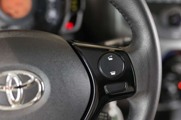Toyota Aygo II Hatchback 3d Facelifting 1.0 VVT-i 72KM 2019 Toyota Aygo 1.0 VVT-i X-play czujniki parkowania Benzyna 72KM, zdjęcie 12