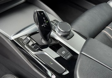 BMW Seria 5 G30-G31 Touring 520d 190KM 2019 BMW Seria 5 520d M Pakiet 190KM Keyless Display Key HeadUp 2.0 Diesel 190KM, zdjęcie 20