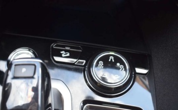 Peugeot 5008 II 2019 Peugeot 5008 5008 II GT 2.0 BlueHDI 177KM Skora, Navi, Alu 19 2.0 Diesel, zdjęcie 15