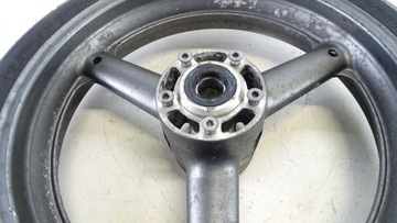 Suzuki GSXR GSX-R 750 600 SRAD возле переднего обода