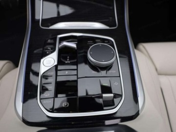 BMW X5 G05 SUV Plug-In Facelifting 3.0 50e 490KM 2026 BMW X5 xDrive50e Sport Suv 3.0 (489KM) 2026, zdjęcie 10