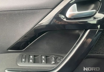 Peugeot 208 I Hatchback 5d Facelifting 1.2 PureTech 82KM 2016 Peugeot 208 Bezwypadkowy, FV23, KredytowanieLeasing, gwarancja 12m, Panora, zdjęcie 18