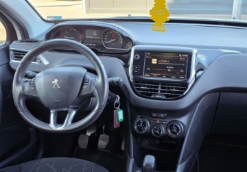 Peugeot 2008 I SUV Facelifting 1.2 PureTech 82KM 2017 Peugeot 2008 Peugeot 2008 1.2 Access Pierwszy Wlasciciel 1.2 82KM, zdjęcie 22