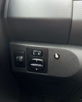 Toyota Yaris II Hatchback 5d 1.0 VVT-i 69KM 2007 Toyota Yaris Salon PL Klima Super stan Polska Warszawa Benzyna 69KM, zdjęcie 20