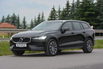 Volvo V60 II  Kombi 2.0 D4 190KM 2019 Volvo V60 Cross Country 2.0D D4 nawi 4x4 automat, zdjęcie 1