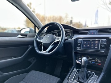 Volkswagen Passat B8 Variant Facelifting 1.5 TSI EVO 150KM 2022 Volkswagen Passat Podgrzewane Fotele | APP | Czujn, zdjęcie 15