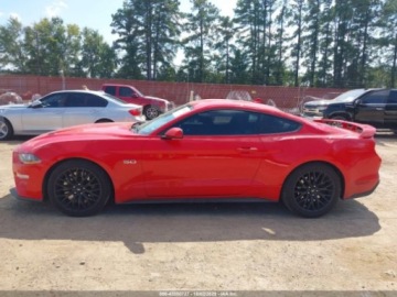 Ford Mustang VI Fastback Facelifting 5.0 Ti-VCT 450KM 2022 Ford Mustang Gt Premium Fastback 2022 5.0l 5.0 Benzyna 450KM, zdjęcie 2