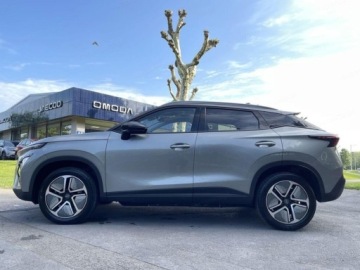 Omoda 5 2025 OMODA Omoda 5 Omoda E5 63.2kWh Premium Suv 204KM 2025, zdjęcie 2