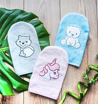 Babyono БАМБУКОВЫЕ ПЕРЧАТКИ ДЛЯ КУПАНИЯ