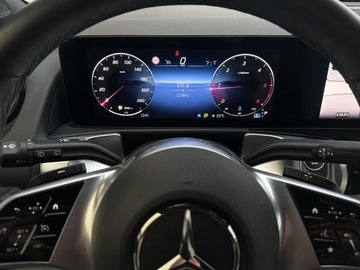 Mercedes GLB SUV 2.0 200d 150KM 2024 Mercedes-Benz GLB 200, zdjęcie 14
