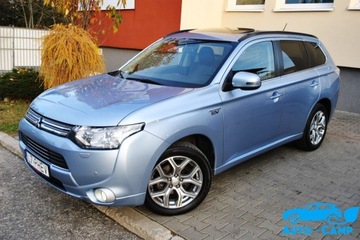 Mitsubishi Outlander III 2014 Mitsubishi Outlander PHEV skóry*el.klapa*szyber*EV, zdjęcie 8