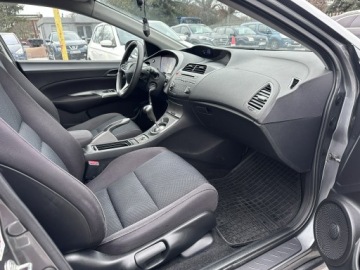 Honda Civic VIII Hatchback 3d 1.4 i-VTEC 100KM 2009 Honda Civic 1.4 100KM/Zamian/Kredyt/VIP Gwarant, zdjęcie 17