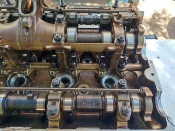 BMW N62B40 N62 4.0 5-8-цил. Головка в сборе 1557018 Вал Valvetronic
