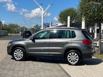 Volkswagen Tiguan I SUV Facelifting 2.0 TDI CR DPF BlueMotion 140KM 2012 Volkswagen Tiguan 2.0 diesel-140KM Full opcja 4x4 PanoAutomat Bixenon Skory, zdjęcie 6