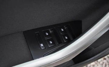 Opel Astra J Hatchback 5d 1.4 Turbo ECOTEC 140KM 2010 Opel Astra 1.4 Turbo Benzyna Xenon Tempomat Cz. parkowania INFINITI 1.4, zdjęcie 19