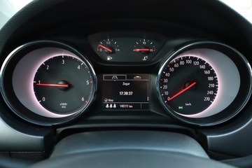 Opel Astra J GTC 1.6 CDTI Ecotec 110KM 2018 Opel Astra 1.6 CDTI, Salon Polska, Serwis ASO, zdjęcie 10