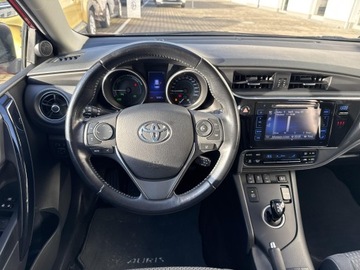 Toyota Auris II Touring Sports Facelifting 1.8 Hybrid 136KM 2017 Toyota Auris Hybrid 135 Selection II (2012-) Hybri, zdjęcie 9