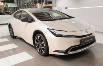 Toyota Prius V (XW60) 2.0  Hybrid Dynamic Force Plug-in 223KM 2023 Toyota Prius Plug-in Hybrid 2.0 Hybryda Plug-in 223KM