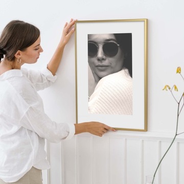 РАМКА ДЛЯ ФОТОГРАФИИ АЛЮМИНИЕВАЯ ЗОЛОТАЯ ФОТОРАМКА 60x80