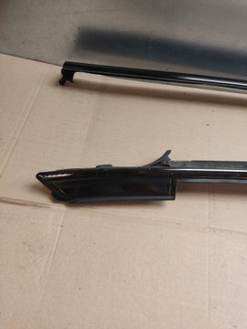 Уплотнитель стекла BMW E93 левый задний правый