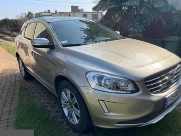 Volvo XC60 I SUV Facelifting 2.0 T6 DRIVE-E 306KM 2016 Volvo XC 60 T6 AWD Drive-E Momentum 2.0 benzyna 306KM 2016r