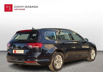 Volkswagen Passat B8 Variant Facelifting 2.0 TDI SCR 200KM 2022 Volkswagen Passat Variant 2.0TDI 200KM DSG BusinessPremium HAK Kamera LED, zdjęcie 4